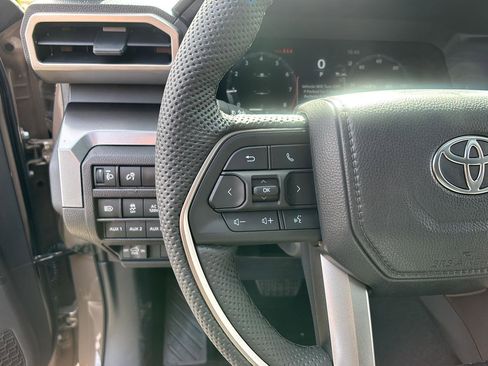 New 2026 Toyota Tacoma TRD Off-Road w/ TRD Off Road Upgrade Package AWD/4WD image 25