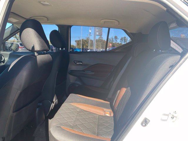 Used 2019 Nissan Kicks SR FWD image 12