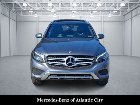 Certified 2019 Mercedes-Benz GLC 300 4MATIC image 2