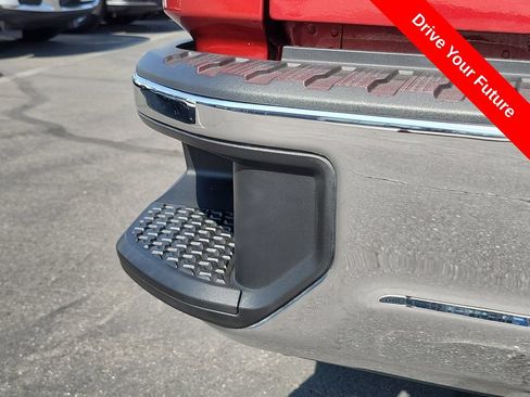 Used 2021 Chevrolet Silverado 1500 LT RWD image 30