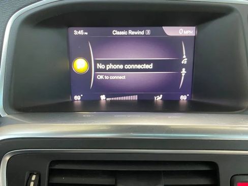 Used 2018 Volvo S60 T5 Inscription image 25