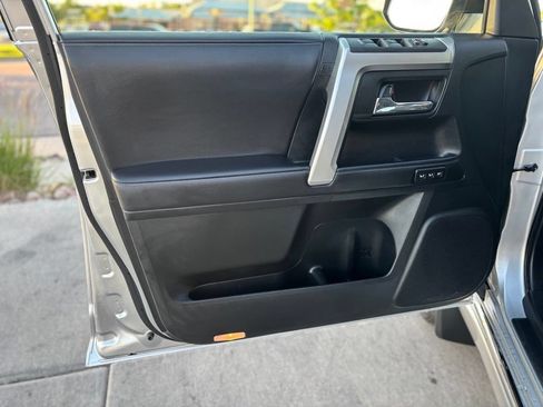 Used 2020 Toyota 4Runner Limited AWD/4WD image 12