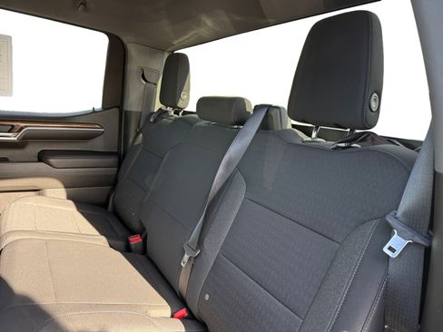 Used 2022 Chevrolet Silverado 1500 LT image 16