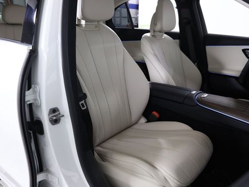 Used 2025 Mercedes-Benz E 450 4MATIC Sedan image 51