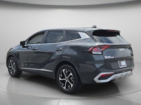 Used 2025 Kia Sportage EX FWD image 6