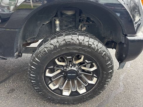 Used 2017 Ford F250 Platinum w/ Platinum Ultimate Package image 9