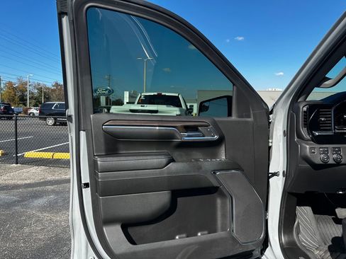 Used 2024 Chevrolet Silverado 1500 LT Trail Boss image 34