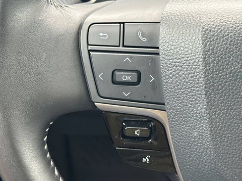 Certified 2025 Toyota Camry SE FWD image 24
