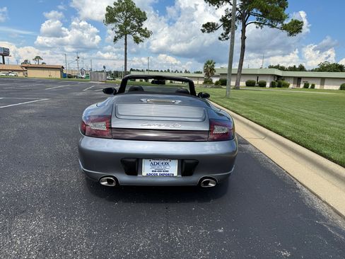 Used 2004 Porsche 911 Carrera 4S image 7