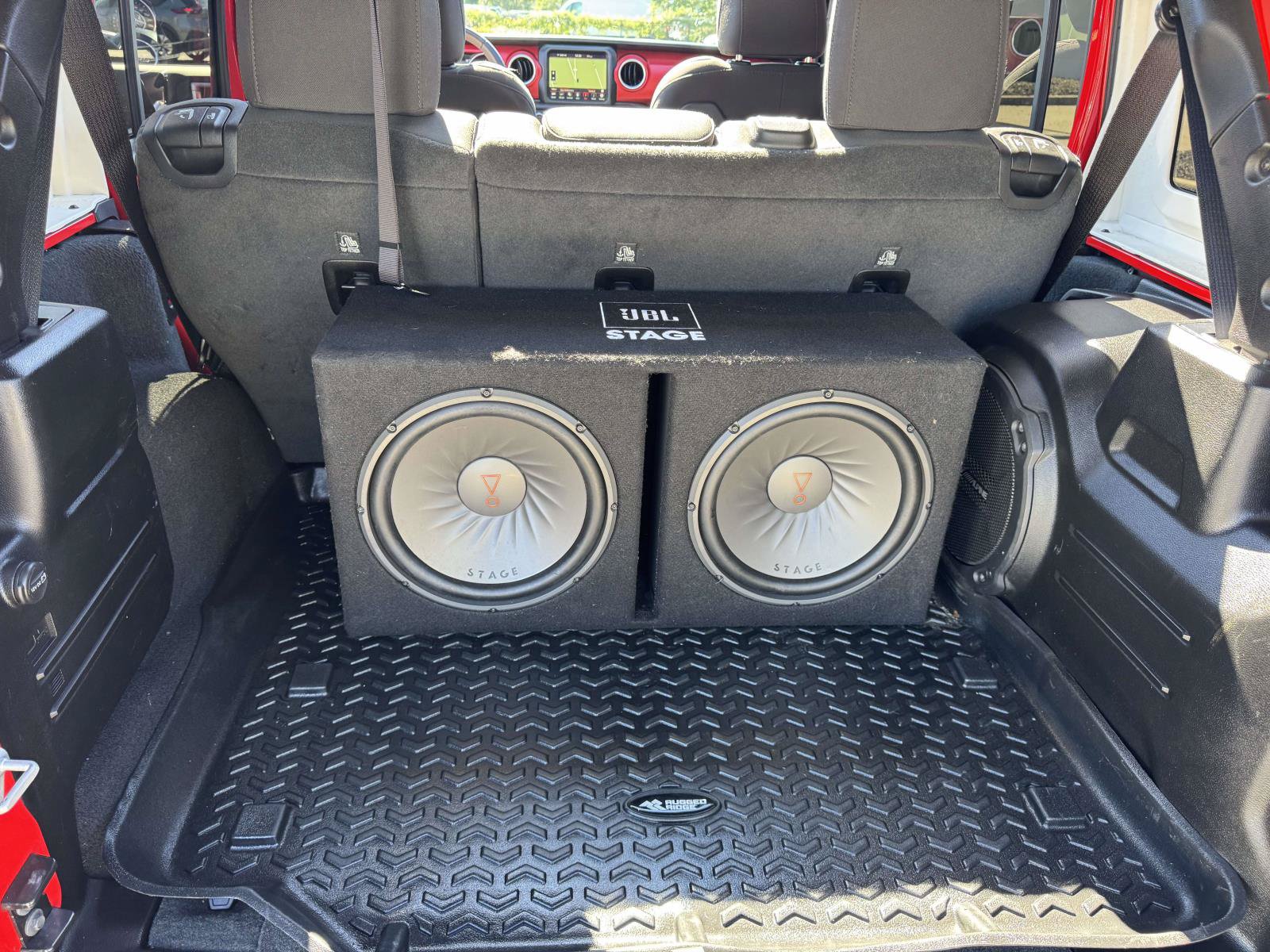 Used 2023 Jeep Wrangler Unlimited Rubicon AWD/4WD image 18