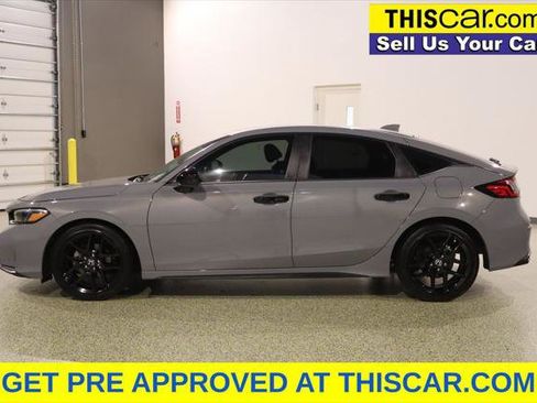 Used 2025 Honda Civic Sport image 4