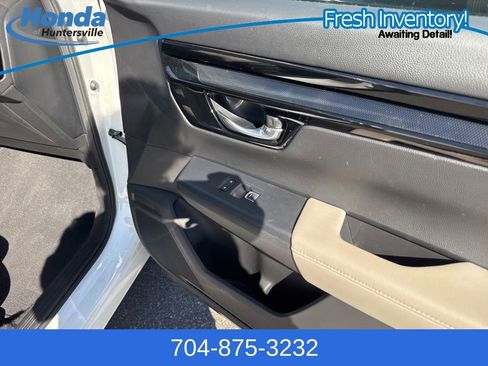 Used 2023 Honda CR-V EX-L image 18