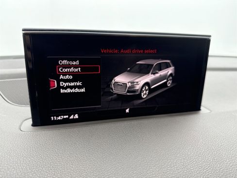 Used 2018 Audi Q7 3.0T Premium Plus w/ Premium Plus Package image 19