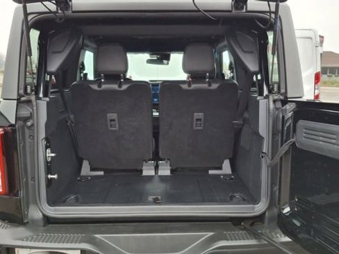 Used 2024 Ford Bronco Black Diamond image 13