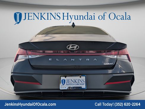 New 2026 Hyundai Elantra Limited FWD image 5