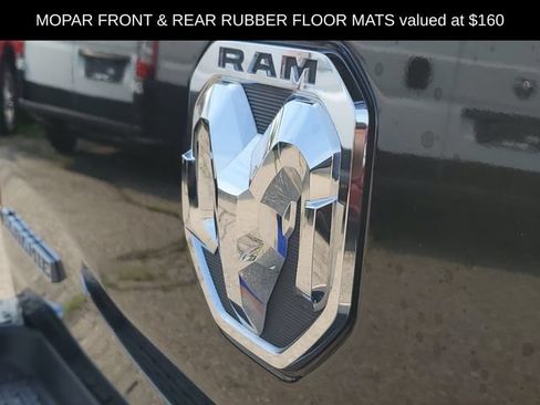 Used 2023 RAM 1500 Laramie AWD/4WD image 11