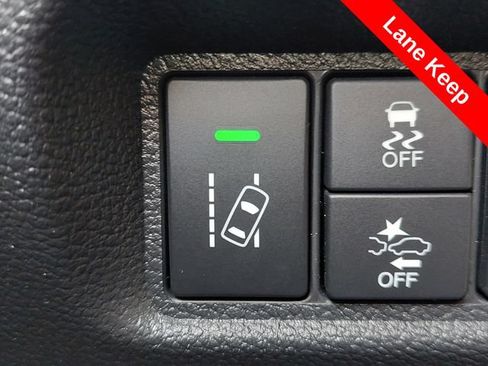 Used 2025 Honda Ridgeline Sport image 16