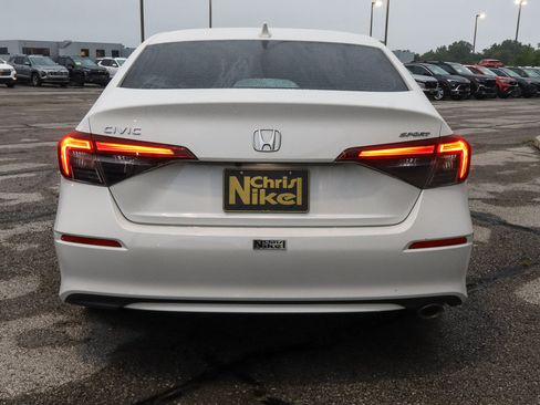 Used 2025 Honda Civic Sport image 5