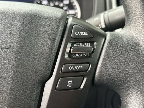 Used 2025 Nissan Frontier SV RWD image 22
