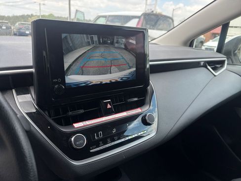 Used 2025 Toyota Corolla LE image 26