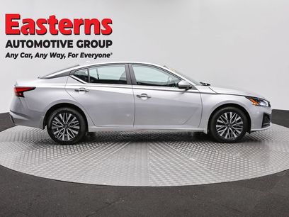 Used 2023 Nissan Altima 2.5 SV