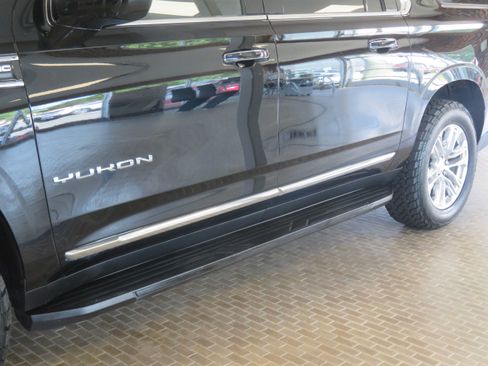 Used 2021 GMC Yukon XL SLT RWD image 75