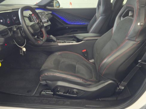 Used 2024 Dodge Charger Daytona Scat Pack w/ Plus Group image 7