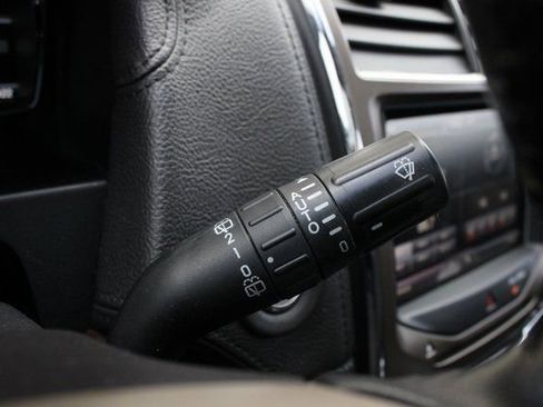 Used 2012 Lincoln MKX AWD image 15