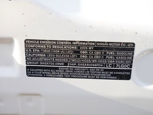 New 2025 Nissan Kicks SR image 21