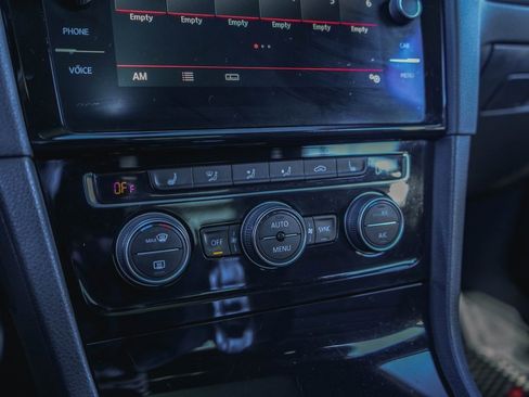 Used 2018 Volkswagen GTI Autobahn image 12