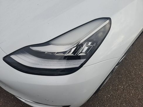 Used 2022 Tesla Model Y Long Range AWD/4WD image 6