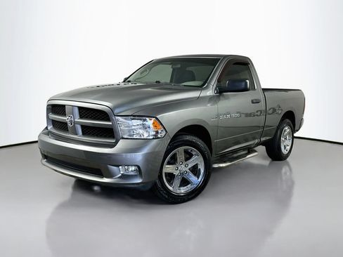 Used 2012 RAM 1500 Express RWD image 3