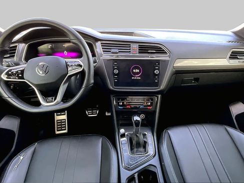 Used 2023 Volkswagen Tiguan SE R-Line FWD image 15