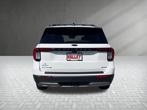 New 2025 Ford Explorer Active w/ Active Comfort Package image 4