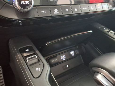 Used 2022 Kia Telluride SX w/ SX Prestige Package AWD/4WD image 29