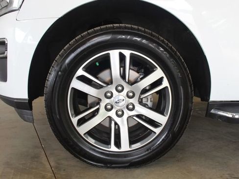 Used 2022 Ford Expedition Max Limited AWD/4WD image 28