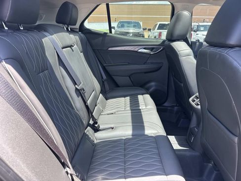 Used 2022 Buick Envision Avenir w/ Technology Package II FWD image 11