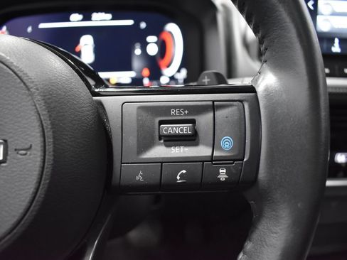 Certified 2023 Nissan Rogue Platinum w/ Platinum Premium Package AWD/4WD image 30
