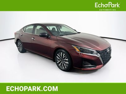 Used 2024 Nissan Altima 2.5 SV