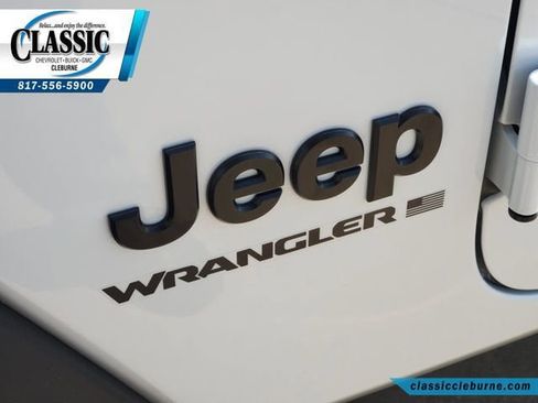 Used 2025 Jeep Wrangler Sport AWD/4WD image 12