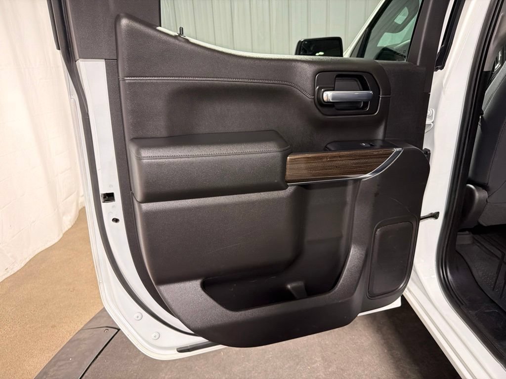 Certified 2020 Chevrolet Silverado 1500 RST w/ All-Star Edition AWD/4WD image 17