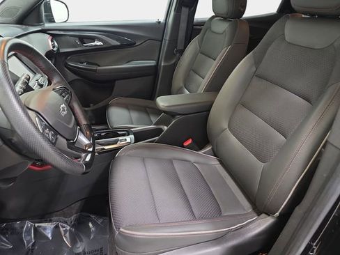 Used 2022 Chevrolet TrailBlazer RS FWD image 13