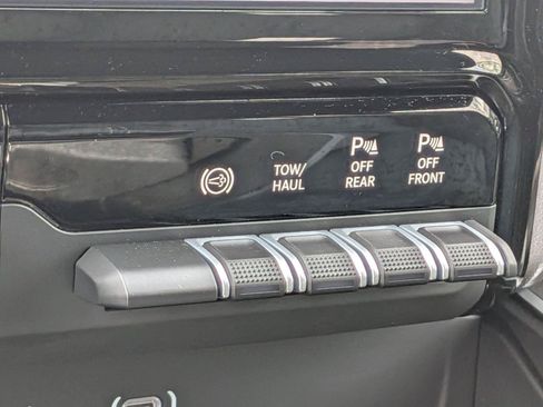 New 2026 RAM 2500 Big Horn AWD/4WD image 15