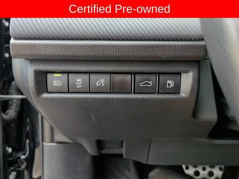 Used 2025 Toyota Camry SE FWD image 22
