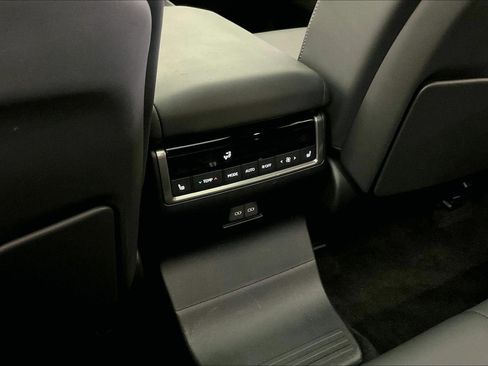 Used 2024 Lexus GX 550 w/ Accessory Package (2T) AWD/4WD image 10