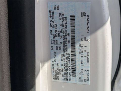 Used 2017 Lincoln MKC Select w/ Select Plus Package image 22