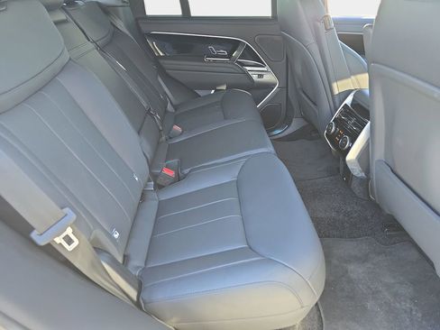 New 2025 Land Rover Range Rover SE image 11