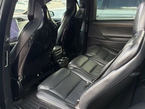 Used 2016 Tesla Model X P90D image 19