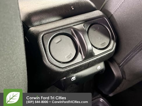 Used 2018 Jeep Wrangler Unlimited Sport S AWD/4WD image 28