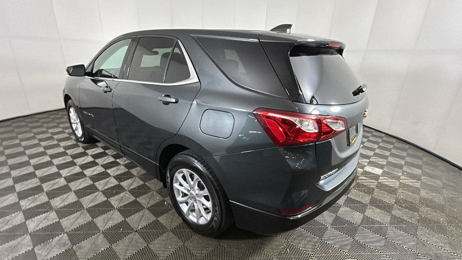 Used 2020 Chevrolet Equinox LT FWD image 5